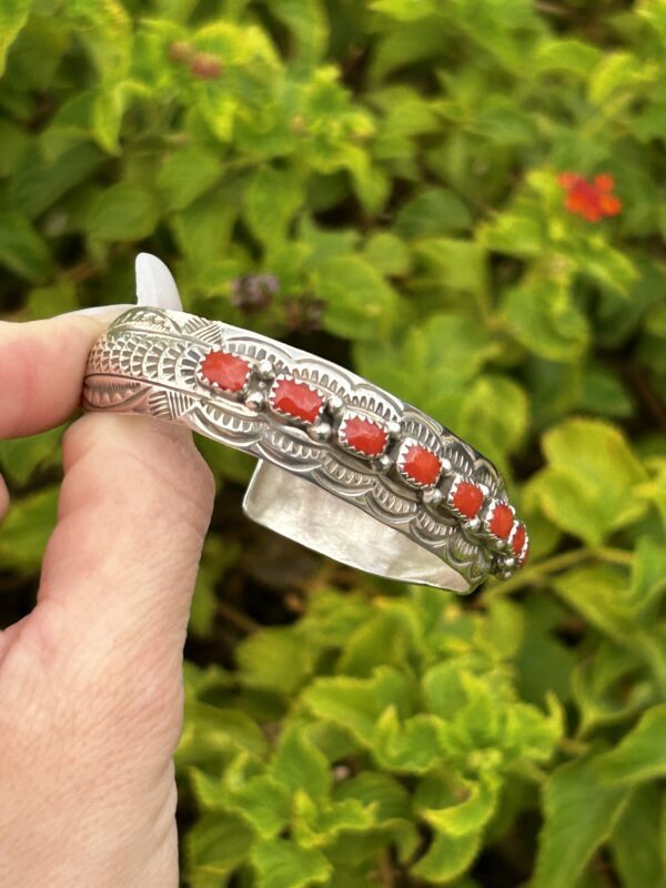 Navajo Handmade Coral Sterling Silver Unisex Cuff Bracelet - Image 3