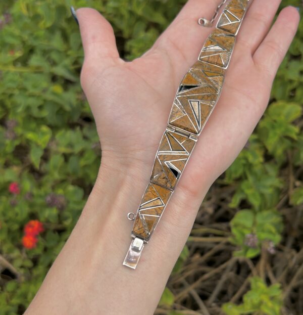 Navajo Handmade Picture Jasper Inlay with Onyx and Tigers Eye Heavy Sterling Silver Link Bracelet - Image 5