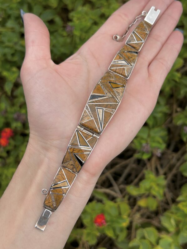 Navajo Handmade Picture Jasper Inlay with Onyx and Tigers Eye Heavy Sterling Silver Link Bracelet - Image 8