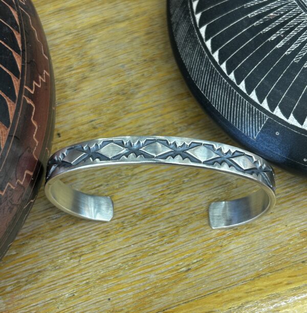 Navajo Handmade J. Tahe Sterling Silver Mens Cuff Bracelet - Image 2