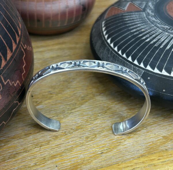 Navajo Handmade J. Tahe Sterling Silver Mens Cuff Bracelet - Image 3