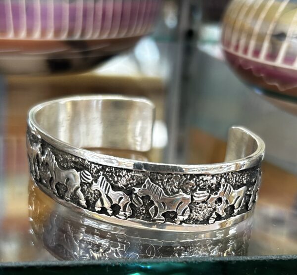 Navajo Handmade StoryTeller Becenti Sterling Silver Cuff Bracelet - Image 8