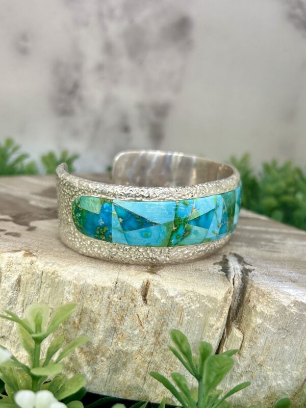 Sonoran Gold Turquoise Inlay Hammered Thick Sterling Silver Navajo Mens/Womens Cuff Bracelet - Image 10