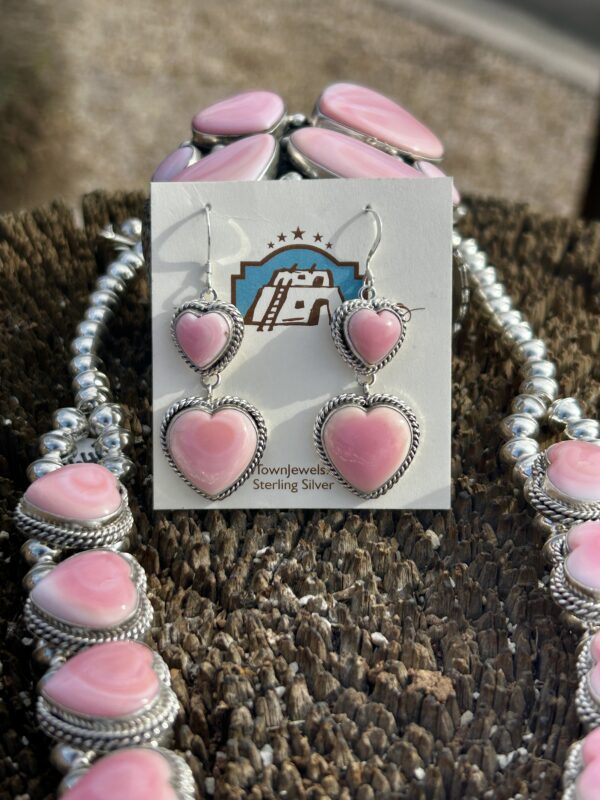 Pink Queen Conch Shell Sterling Silver Heart Squash Blossom Necklace and Earrings Set - Image 3