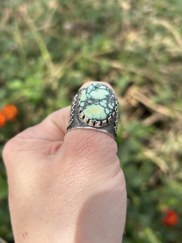 Pixie Spiderweb Variscite Sterling Silver Navajo Handmade Unisex Ring - Image 5