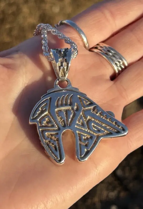 Calvin Begay Spiny Oyster Shell Navajo Handmade Australian Opal Double sided bear pendant - Image 4