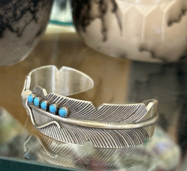 Sleeping Beauty Turquoise Sterling Silver Navajo Handmade Feather Shape Cuff Bracelet - Image 5