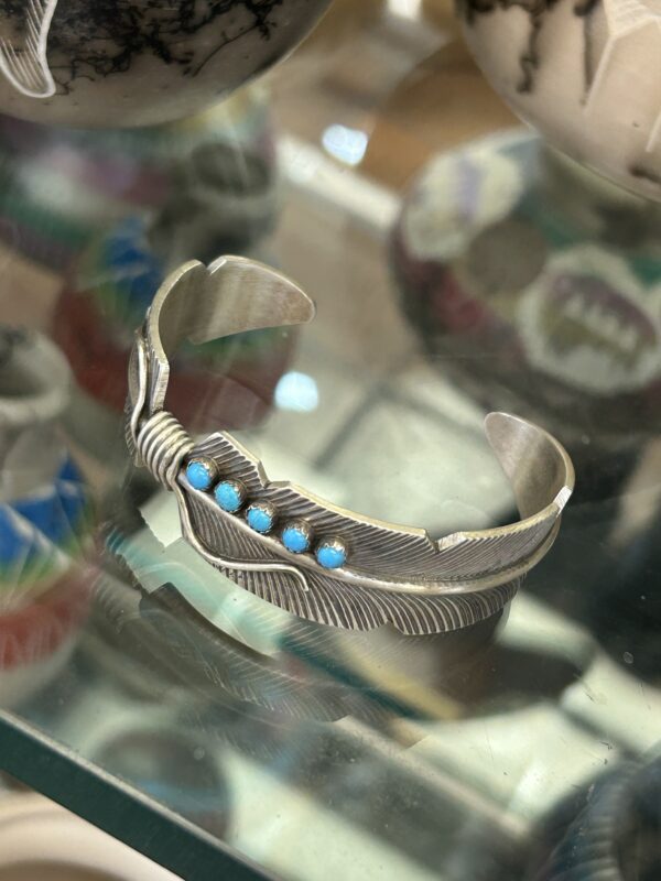 Sleeping Beauty Turquoise Sterling Silver Navajo Handmade Feather Shape Cuff Bracelet - Image 4