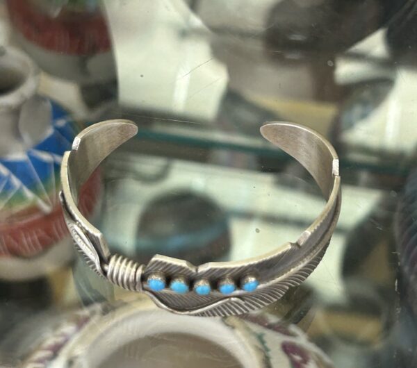 Sleeping Beauty Turquoise Sterling Silver Navajo Handmade Feather Shape Cuff Bracelet - Image 2