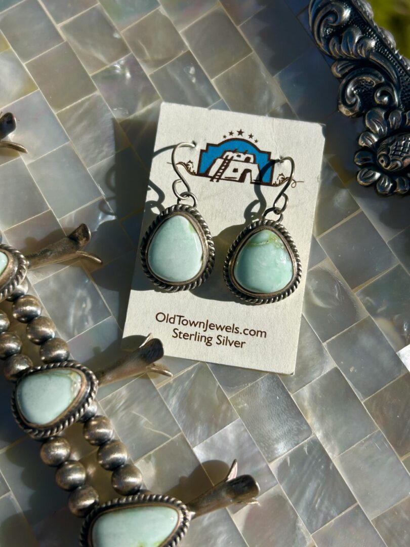 Palomino Turquoise Sterling Silver Navajo Handmade Squash Blossom Necklace Set - Image 7