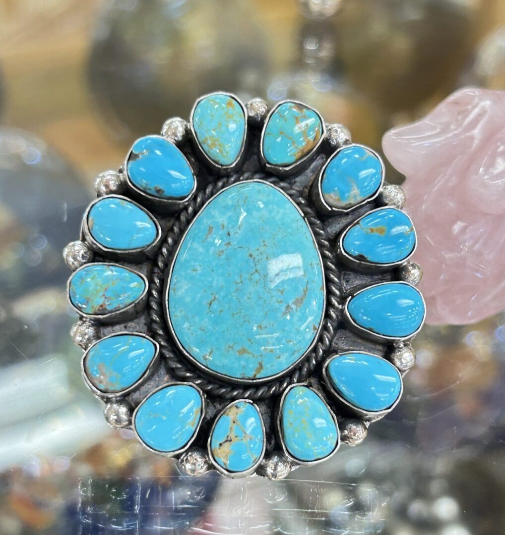 Large Cluster Turquoise Sterling Silver Navajo Handmade Ring - Image 7